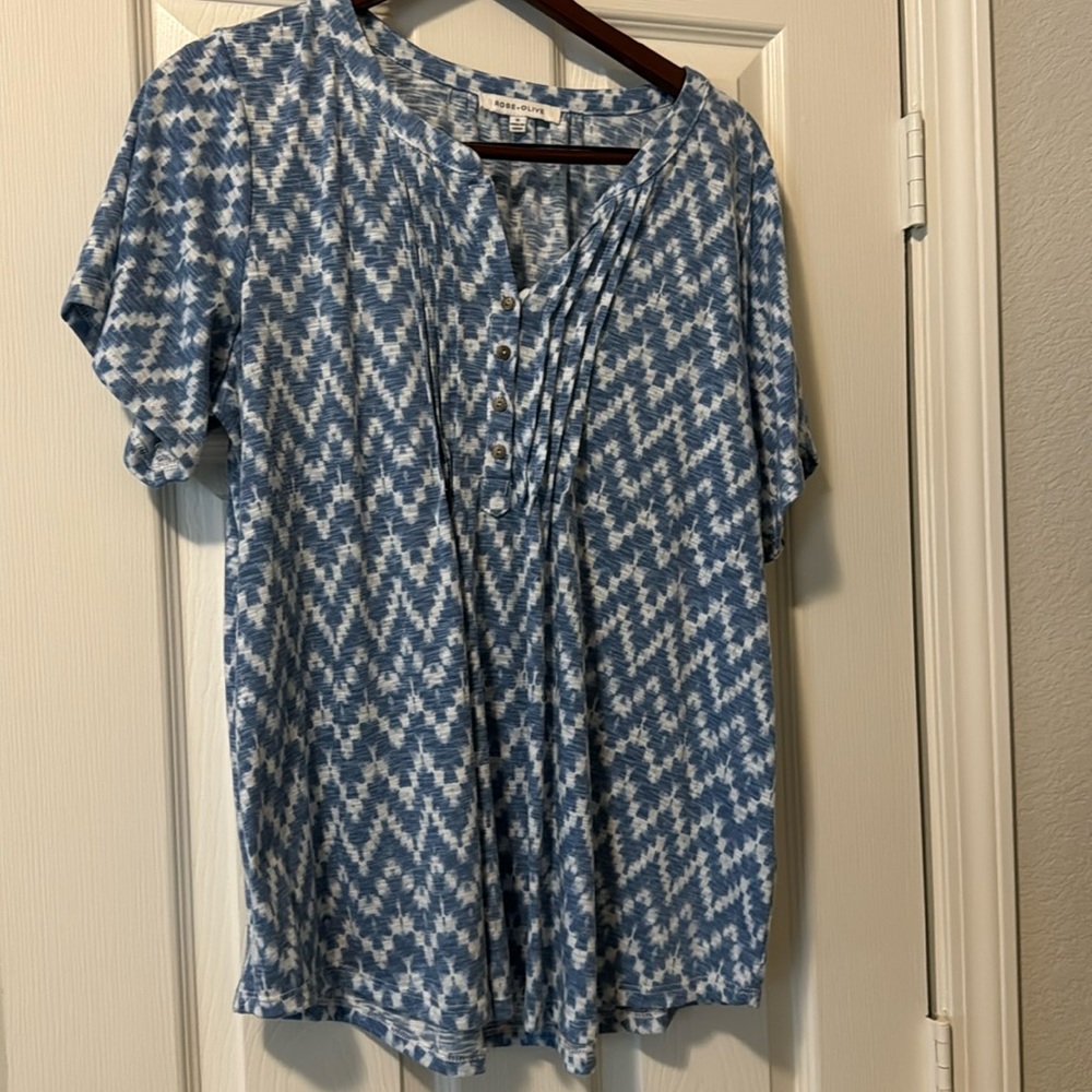 Ladies button down front.